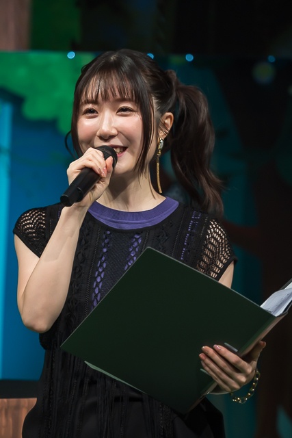 舞台は2045年、歌が禁じられた世界──相葉芹亜役・藤寺美徳さん、クレオパトラ役・日高里菜さん、雪庭役・日野聡さんが登壇！　アニメ『ゴーストコンサート : missing Songs』スペシャルステージレポート【AJ2026】-3