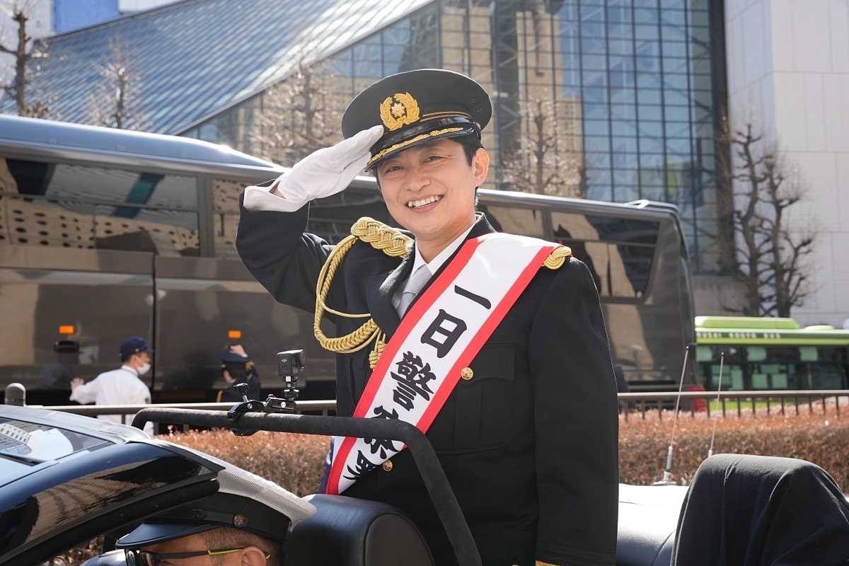 声優・下野紘さんが池袋警察署の一日署長に就任、パレードで池袋の街を盛り上げる！「警察官に成るのが夢だった」下野さんの夢がかなったパレード＆トークショーをレポート-1
