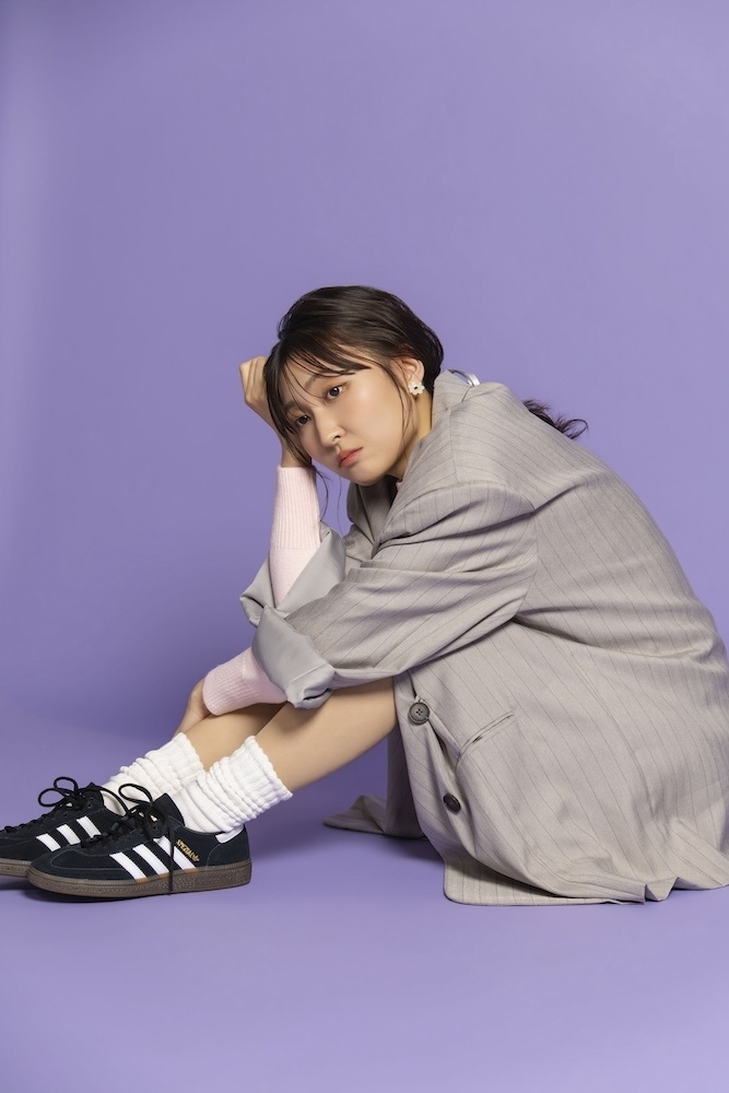 「最初は笑って見ていたものも、だんだん涙へと変わっていく」「胸がいっぱいになる作品です」──アニメ「霧尾ファンクラブ」染谷 波役・若山詩音さん【連載インタビュー第3回】-7