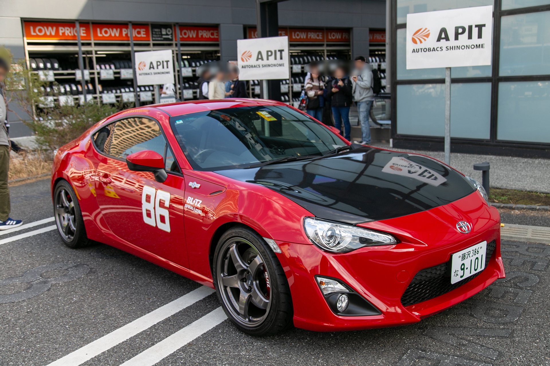 三間音響監督の音や車へのこだわりや、実際に制作された86レプリカの展示など1日中『MFゴースト』尽くし。TVアニメ『MFゴースト』第4戦開幕&エマ・グリーン登場記念！ガレージトークをレポート-9