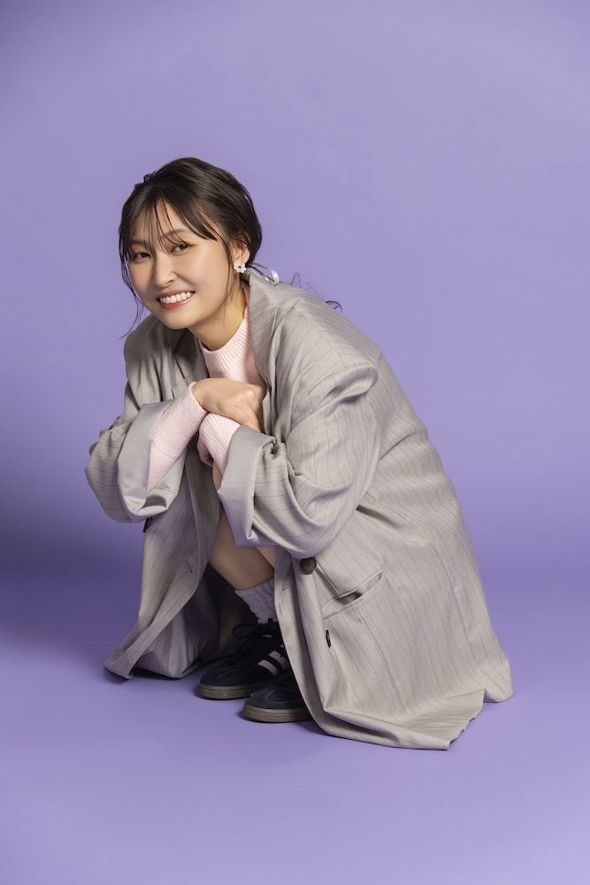 「最初は笑って見ていたものも、だんだん涙へと変わっていく」「胸がいっぱいになる作品です」──アニメ「霧尾ファンクラブ」染谷 波役・若山詩音さん【連載インタビュー第3回】-11