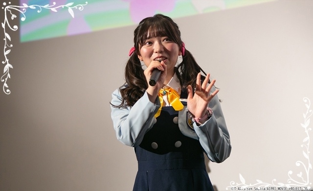 『映画ひみつのアイプリ　まんかいバズリウムライブ！』公開初日に舞台挨拶を実施！　藤寺美徳さん・平塚紗依さん・超ときめき♡宣伝部が登壇-2