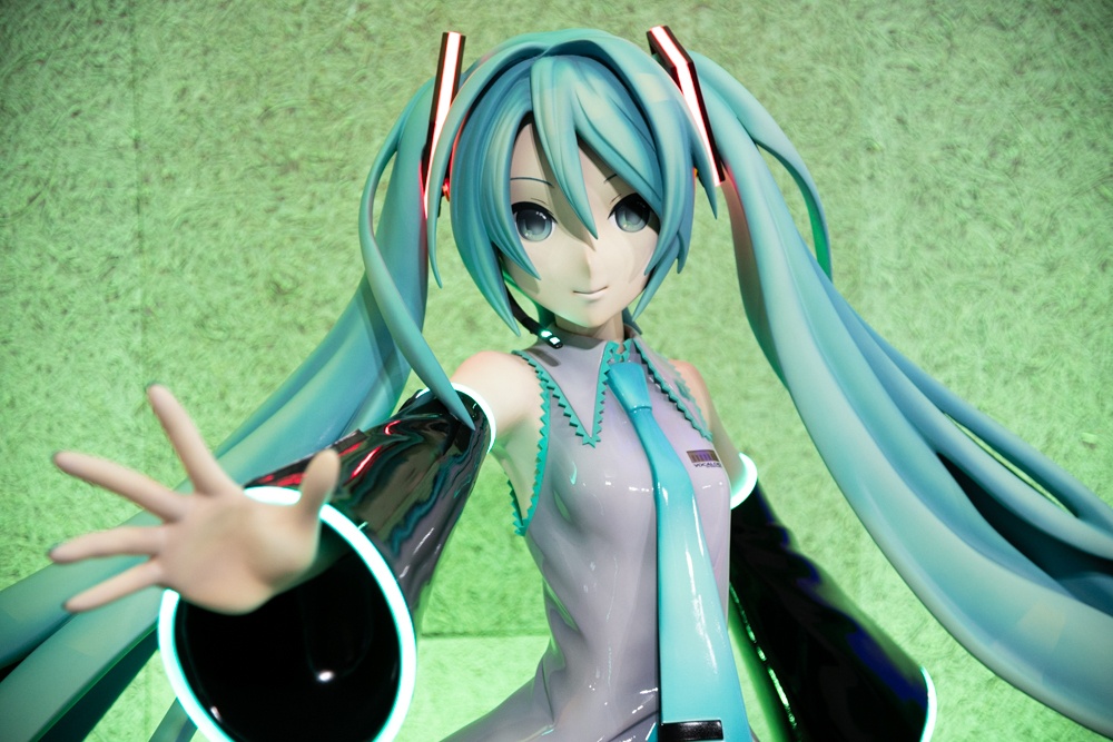 バーチャルシンガーへの愛は科学の限界を超えて──クリエイターたちの衝動が集結する「Project Circles -ミクたちとの共振-」アートギャラリー「Project Circles Gallery at Art Center NEW」フォトレポート-8