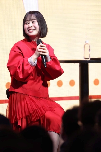 『グロウアップショウ ～ひまわりのサーカス団～』ステージの公式レポートが到着！　野田朋花さん、黒崎しおりさん、釘宮理恵さんがキャラクターにちなんだ色の衣装で登壇【AJ2026】-4