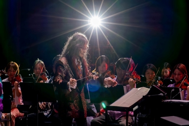 『エヴァンゲリオン』フィルムコンサート「BACK TO NEON GENESIS」東京公演の公式レポートが到着！　吹奏楽版コンサートの2026年公演が開催決定-3