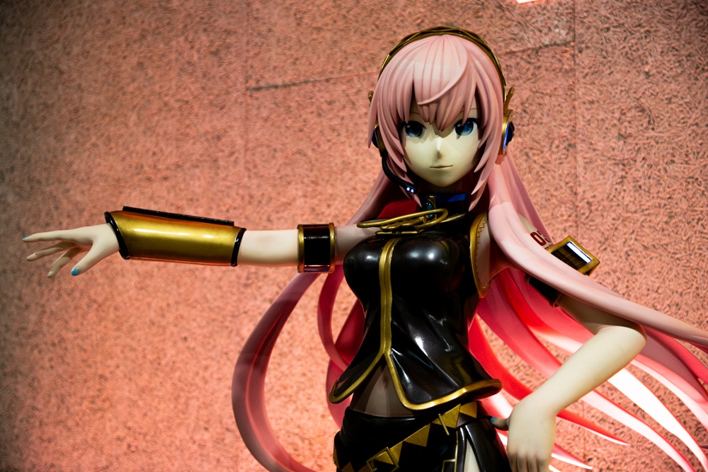 バーチャルシンガーへの愛は科学の限界を超えて──クリエイターたちの衝動が集結する「Project Circles -ミクたちとの共振-」アートギャラリー「Project Circles Gallery at Art Center NEW」フォトレポート-5