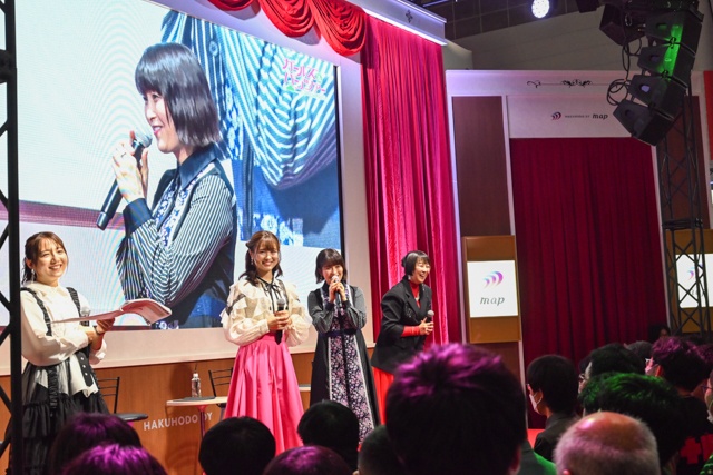 家元シスターズの親心に涙……！ 『ガールズ&パンツァー』スペシャルステージで渕上舞さん・川澄綾子さん・生天目仁美さんがお気に入りシーンを紹介【AJ2026】-5