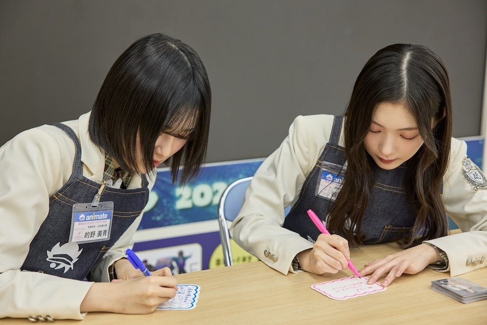 「ビルディバイド応援大使」谷口愛季さん＆的野美青さんがアニメイト池袋本店に来店！　『櫻坂46×ビルディバイド -ブライト-』に込めた思いを語る【レポート＆インタビュー】-2