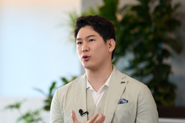 ドラマ『アマデウス』モーツァルト役・小野田龍之介さん×サリエリ役・山寺宏一さんの公式インタビューが到着！-3