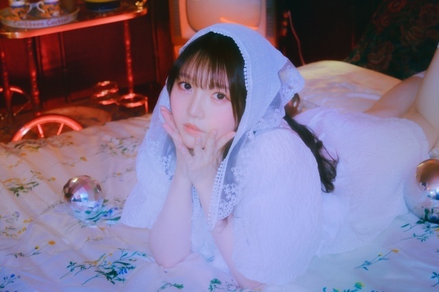 麻倉ももさんのニューシングル「crumb」のMVティザーが解禁！　生配信にて音源の一部なども公開-1