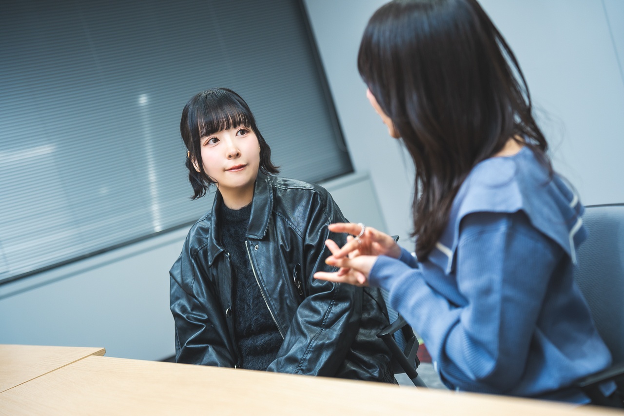 夢限大みゅーたいぷ 対談インタビュー連載「ゆめみたのWA！」第3回：峰月律 × 青木陽菜（MyGO!!!!!）｜ギターの先輩に学ぶ、ライブを重ねても大切にし続けている“初心”とは？-3