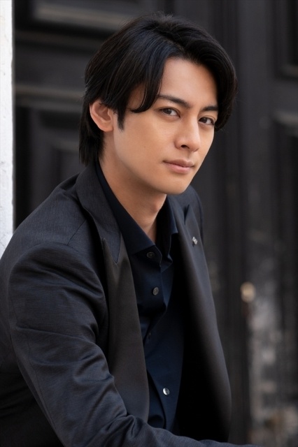 舞台『ガチアクタ』新ビジュアル＆来場者特典デザイン解禁！　ルド役・今牧輝琉さん、エンジン役・立花裕大さん、ザンカ役・福澤侑さんらの公式インタビューが公開-8