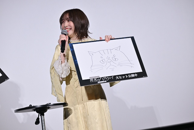 『機動戦士ガンダム 閃光のハサウェイ キルケ―の魔女』小野賢章さん＆上田麗奈さんが登壇した公開御礼舞台挨拶レポート｜おふたりが描いた猫の「四春：フォーチュン」……その可愛さの程やいかに!?-7