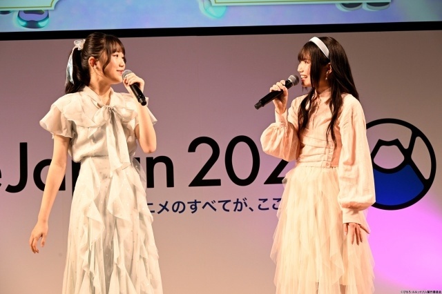 『魔法の姉妹ルルットリリィ』放送直前AJスペシャルステージの公式レポートが到着！　橘めいさん、小鹿なおさん、和泉風花さんら声優陣6名が登壇【AJ2026】-3