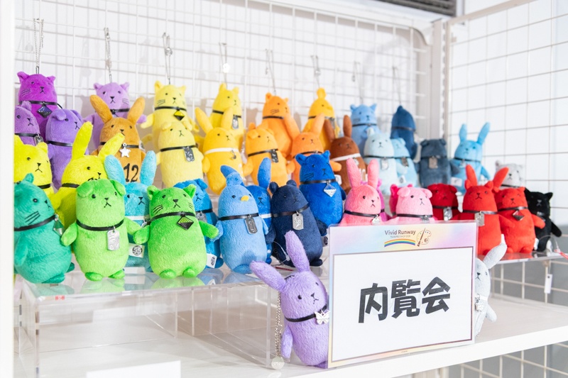 コンセプトは“ファッションショー ”！ メンバーカラーを身にまとったタレントたちがランウェイに登場 ──TSUKIPRO SHOP 2026「Vivid Runway」池袋PACKSフォトレポート-3