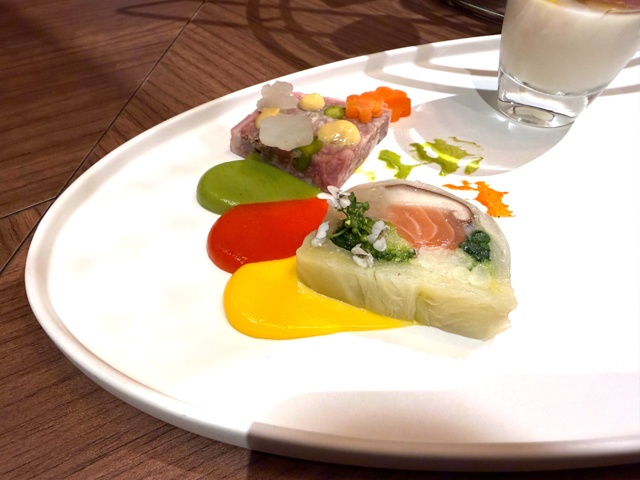 気分はバロン若林!? 男性1人で行く初めてのアフタヌーンティー | 劇場アニメ『パリに咲くエトワール』コラボレーション・アフタヌーンティー体験レポート-9