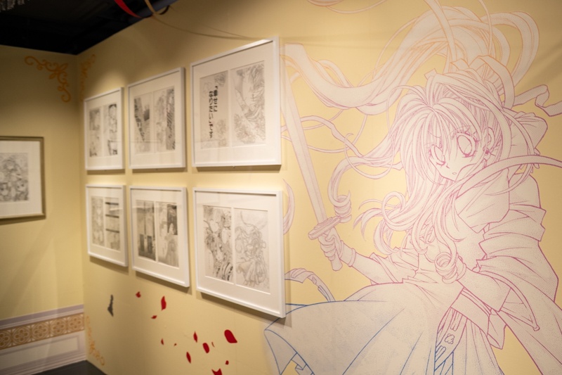 まっすぐな想いが心を満たしていく──詰め込まれた30年分の『好き』を体感しよう！ 「種村有菜 30周年記念展 きらめく少女たちの夢物語」東京会場フォトレポート-2