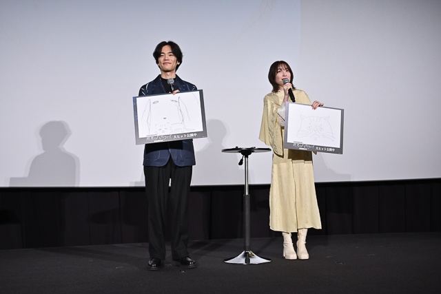 『機動戦士ガンダム 閃光のハサウェイ キルケ―の魔女』小野賢章さん＆上田麗奈さんが登壇した公開御礼舞台挨拶レポート｜おふたりが描いた猫の「四春：フォーチュン」……その可愛さの程やいかに!?-5