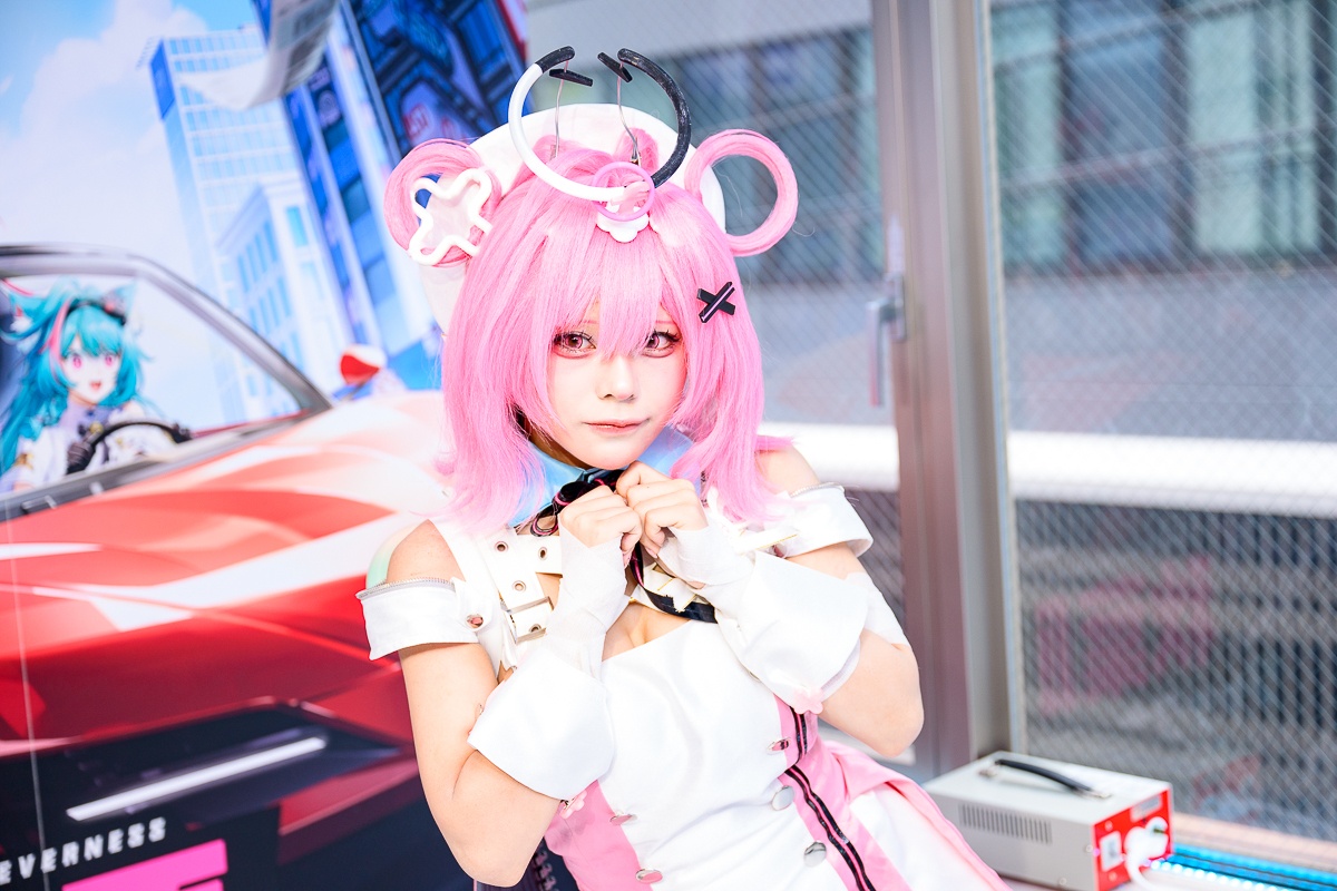 これは反則級の破壊力…！ あのねのあの“魅惑の谷間＆あざとポーズ”にドキッとするゲーム『NTE』ちぃちゃんのコスプレ大公開-7