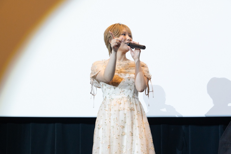 「あの当時にしかできない特別な瞬間」――『劇場版総集編メイドインアビス【前編】旅立ちの夜明け』リバイバル上映記念舞台挨拶に富田美憂さん、伊瀬茉莉也さん、井澤詩織さんが登壇【レポート】-8