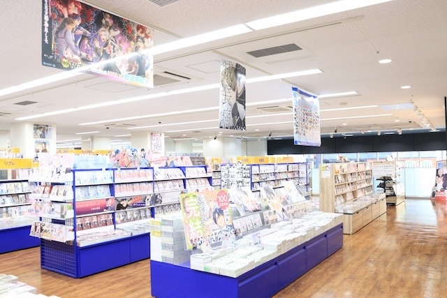 Blu-ray「にじさんじ WORLD TOUR 2025 Singin’ in the Rainbow！名古屋公演」やコミックス『まって、好き。(3)』が発売！　ほか［今日のアニメイト池袋本店］-7