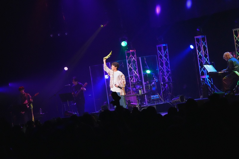 バラエティに富んだ曲目にファンは大興奮！　未発表の新曲を含む全18曲を披露した「IRINO MIYU LIVE TOUR 2026 “Humor is Human”」東京・kanadeviaホール公演レポート-3