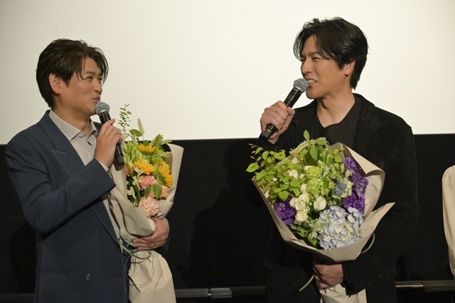 『アギト—超能力戦争—』大ヒット御礼舞台挨拶に要潤さん・賀集利樹さんら登壇！　藤田瞳子さん・山崎潤さん・柴田明良さんが花束贈呈するサプライズも-7