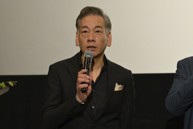 『アギト—超能力戦争—』大ヒット御礼舞台挨拶に要潤さん・賀集利樹さんら登壇！　藤田瞳子さん・山崎潤さん・柴田明良さんが花束贈呈するサプライズも-9