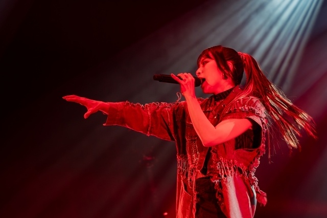 May’nさんアーティストデビュー20周年記念ライブツアー「THE BEST of May’n」東京公演のオフィシャルレポートが到着！-3