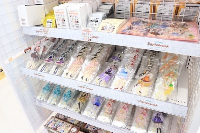 コミックス『40までにしたい10のこと(3)』が発売！　3Fにて「王家の紋章 ミニミュージアム」が開催中！　ほか［今日のアニメイト池袋本店］-5