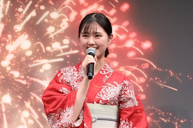 映画『君と花火と約束と』完成披露試写会オフィシャルレポート｜佐藤勝利さん（timelesz）、原菜乃華さん、横澤夏子さんが浴衣姿で登壇！-2