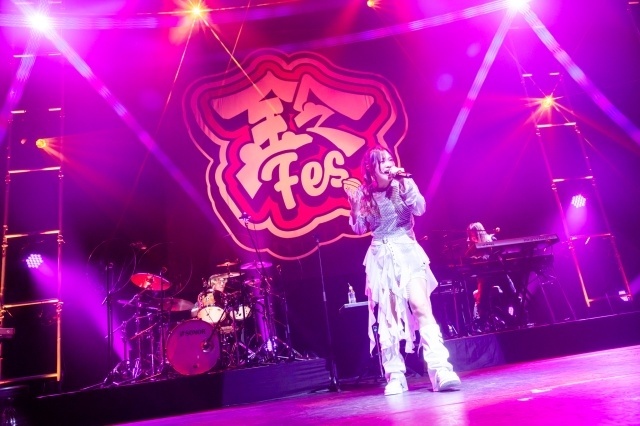 鈴木このみさん主催「鈴フェス Vol.3」の公式レポートが到着！　大橋彩香さん、西沢幸奏さん、オーイシマサヨシさん、藍井エイルさんが出演、黒沢ともよさんが影ナレを担当-7