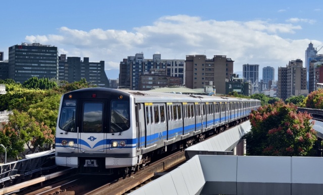 台北メトロのラッピング電車企画に『Maniani World』が登場!!　台北101/世貿駅改札装飾＆コラボ商品第2弾も！-2