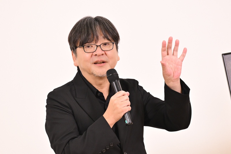 「時をかける少女」20周年記念 細田守の原点/展トークショー＆内覧レポート｜『時をかける少女』『サマーウォーズ』『おおかみこどもの雨と雪』を中心に細田監督作品の魅力に改めて迫る空間-3