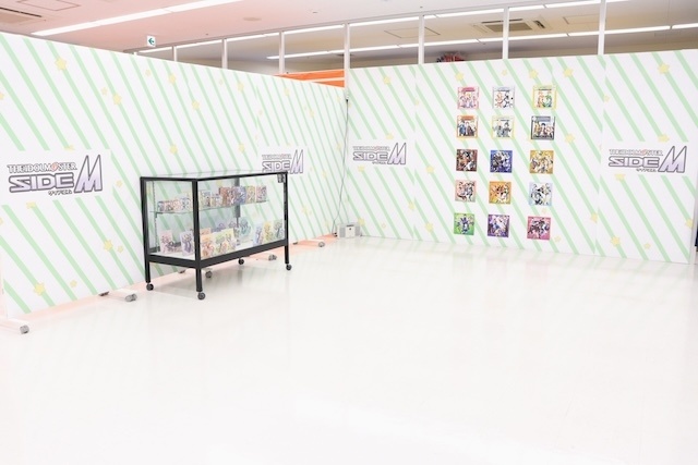 CD「映画 実写 「おそ松さん 人類クズ化計画!!!!!?」主題歌「でこぼこライフ」/Aぇ! group」やコミックス『鬼上司・獄寺さんは暴かれたい。(6)』が発売！　ほか［今日のアニメイト池袋本店］-10