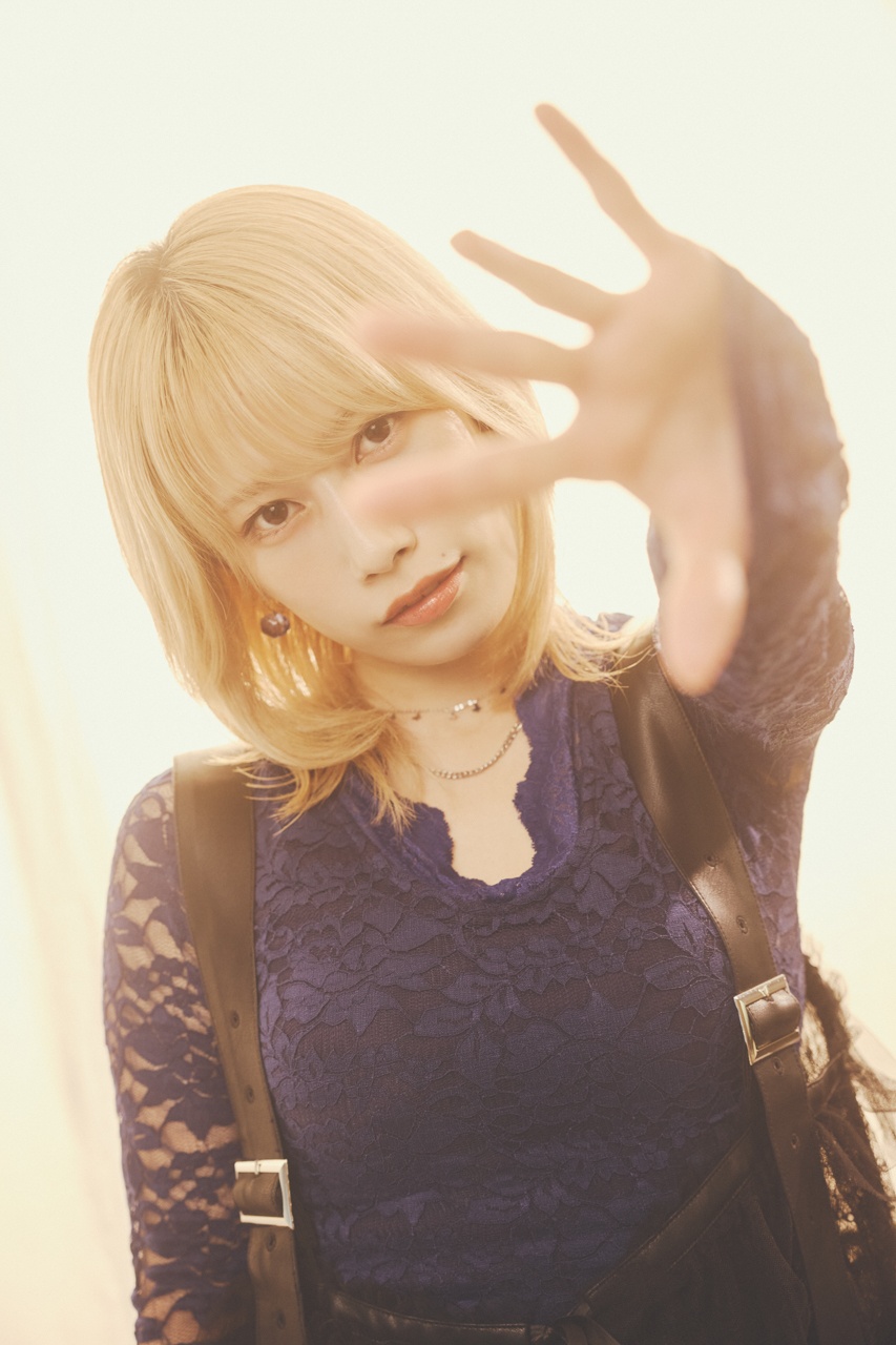 「Ave Mujicaというジャンルを作りたい」。“儀式の記録”と、その先に待つ予測不能な景色――Best Album『Ave Música』に込められた歩み、進化を佐々木李子さん＆岡田夢以さんが語る【ロングインタビュー】-7