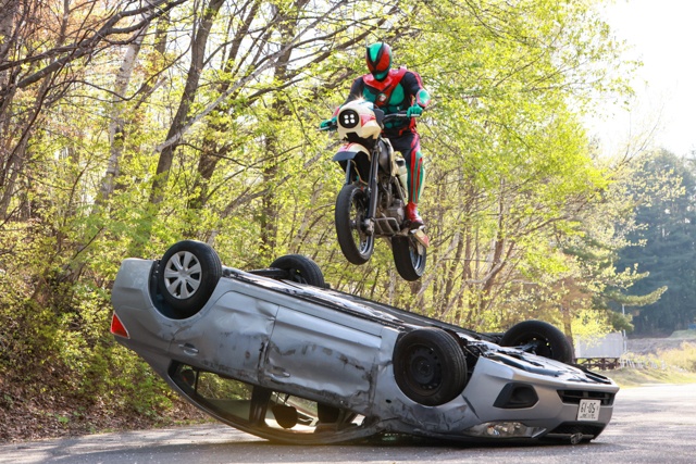 「バイクアクション」×「CODE集結」『ゼッツ』決定版となる夏映画―― 『仮面ライダーゼッツ さよならのミッション』 谷中寿成プロデューサーインタビュー-3