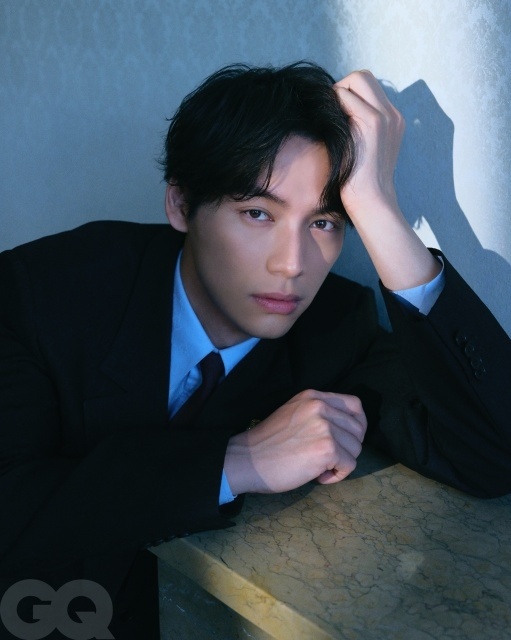『BLEACH 千年血戦篇-禍進譚-』実写映画『BLEACH』福士蒼汰さん、「ROCK MUSICAL BLEACH」破面篇 木原瑠生さん、四楓院夜一役・ゆきのさつきさんよりコメント到着！-1