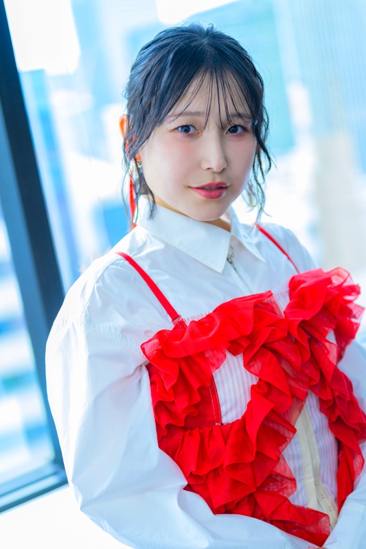 夏アニメ『ふつつかな悪女ではございますが』石見舞菜香さん×川井田夏海さんインタビュー｜身体と心が入れ替わる難役、その演技論に迫る-6