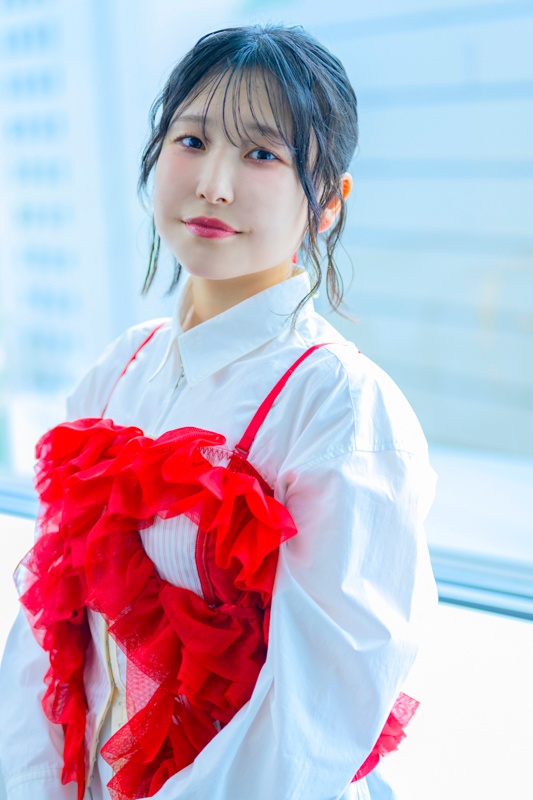 夏アニメ『ふつつかな悪女ではございますが』石見舞菜香さん×川井田夏海さんインタビュー｜身体と心が入れ替わる難役、その演技論に迫る-9
