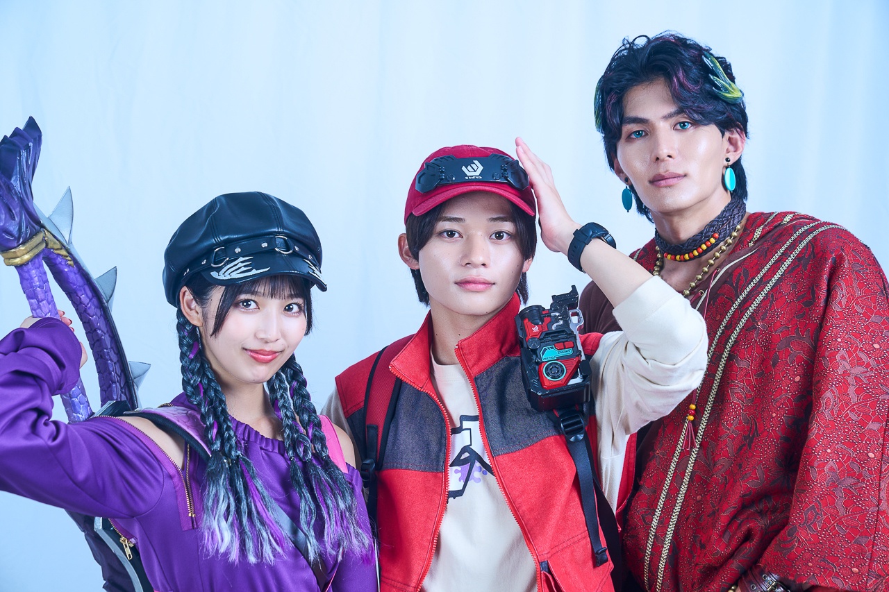 『角醒ハンター オメガホーン』楢原聖×国上将大×糸瀬七葉インタビュー|怪獣といえば「炎角」を目指す!