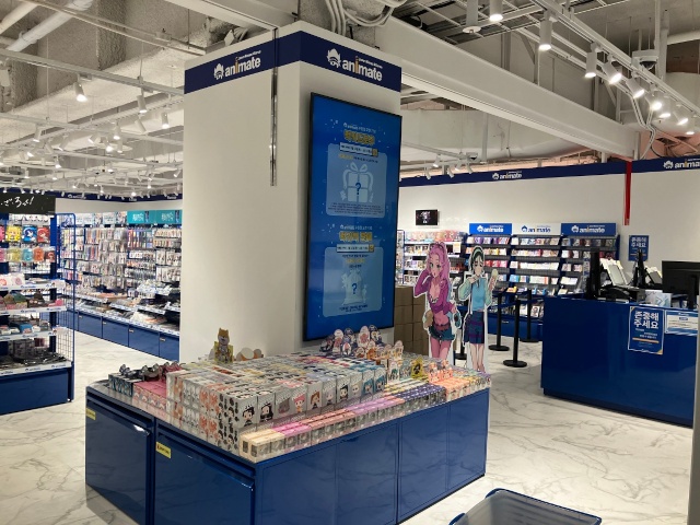 「アニメイトスウォン」がPOPUPから常設店舗へ！　駅直結の商業施設「AKプラザ スウォン」にてリニューアルオープン!!-4