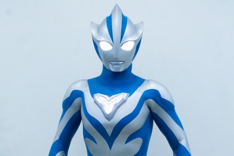 「戦いたくない青いウルトラマン」が出来るまで――『ウルトラマンテオ』二宮崇監督×辻󠄀本貴則特技監督スペシャル対談| 「命を守る青春群像劇」と「ドラマを邪魔しない特撮」への挑戦-3