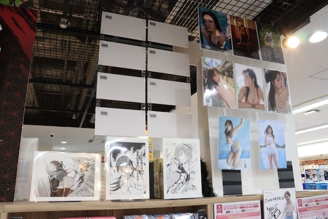 「おそ松さん POP UP SHOP」が開催中！　コミックス『ONE PIECE-ワンピース-(115)』が発売！　ほか［今日のアニメイト池袋本店］-20