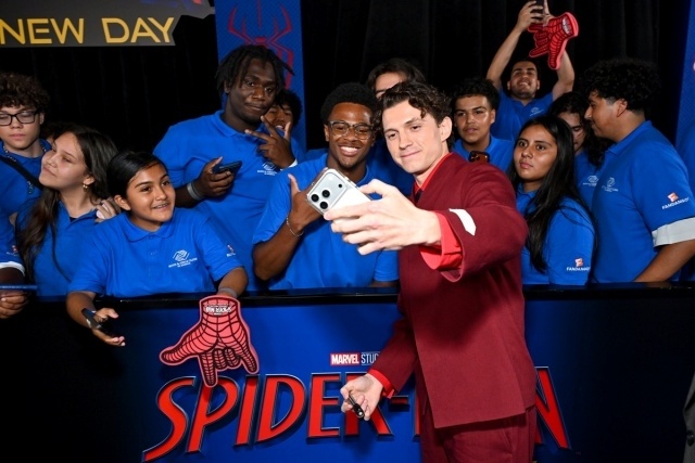 『スパイダーマン：ブランド・ニュー・デイ』ワールドプレミアの公式レポートが到着！　トム・ホランドさん、ゼンデイヤさん、Mrs. GREEN APPLEらが登壇-2