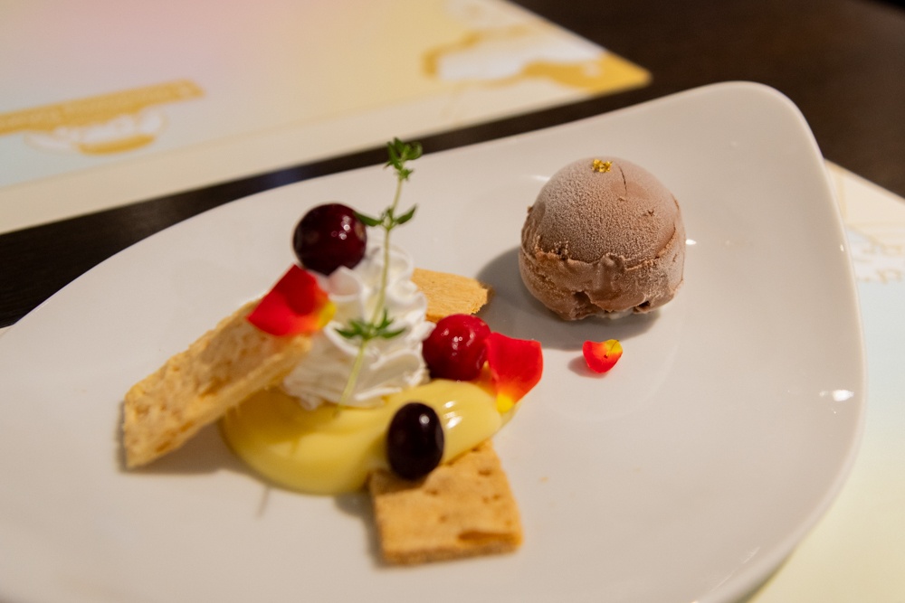 華やかなメニューと特別な空間でアイドルたちとの特別なひとときを──「アイドリッシュセブン Harmony Lounge／Luminous Palette Celebration」フォトレポート-13