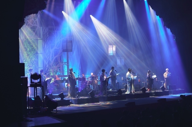 音楽朗読劇「SOUND THEATRE×夏目友人帳～音劇の章 夏霞～」夜の部公演の公式レポートが到着！　アニメ『夏目友人帳』の声優陣が集結し、ミュージシャンの生演奏と共に物語を紡ぐ-1