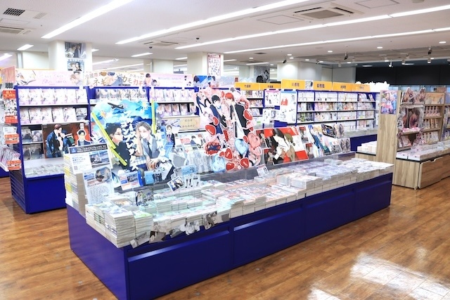 CD「南條愛乃/対の境界線」やコミックス『心臓の融点(1)&(2)』が発売！　ほか［今日のアニメイト池袋本店］-16