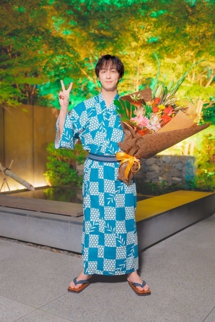 実写ドラマ『キスは捜査のあとで』クランクアップは激レア浴衣姿、渡部秀さん・齋藤璃佑さんのコメント公開！　第1話を見た原作・すう先生のコメントも到着-7