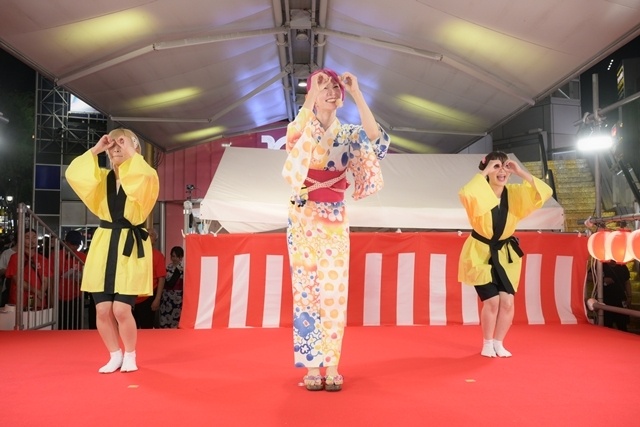 『ミニオンズ＆モンスターズ』SHIBUYA109前にLiSAさん、「ミニおんど」で会場が一体に！　神宮球場では松平健さん登壇、ドローンショー＆300発の花火が夏の夜空をジャック-3